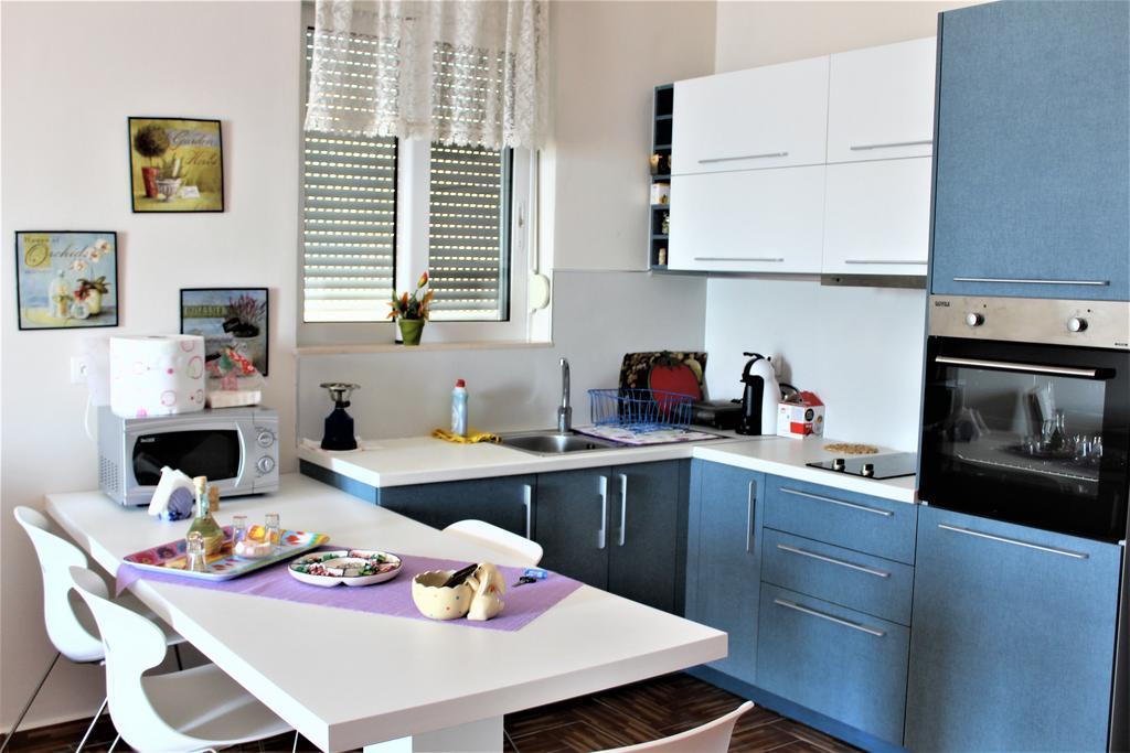 Seaside Apartment Саранда Екстер'єр фото